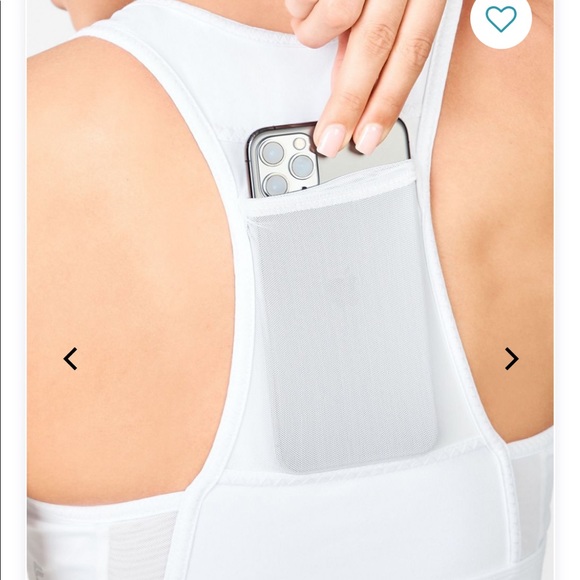 On-the-Go Medium-Impact Sports Bra - Picture 3 of 6